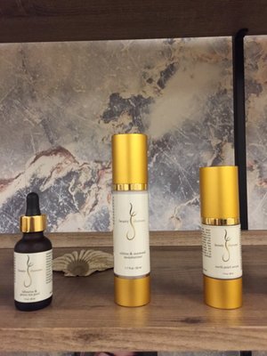 Sacred Skincare by null