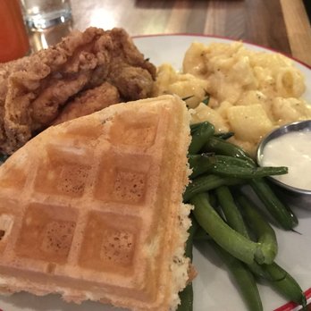 MoCo's Founding Farmers - Chicken and Chicken & Waffles - New American Near Me - Potomac, Maryland