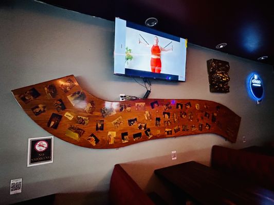 Happy's Stork Lounge and Liquor Store by null
