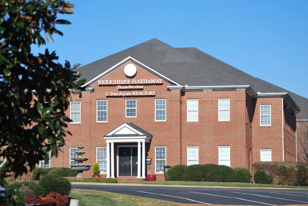 BERKSHIRE HATHAWAY HOMESERVICES C DAN JOYNER, REALTORS 3539 Pelham