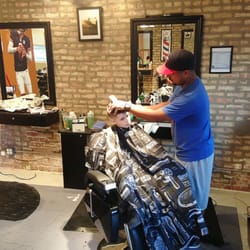 Master Barber Luis