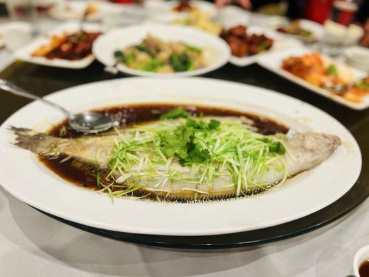 Fung's Kitchen by null