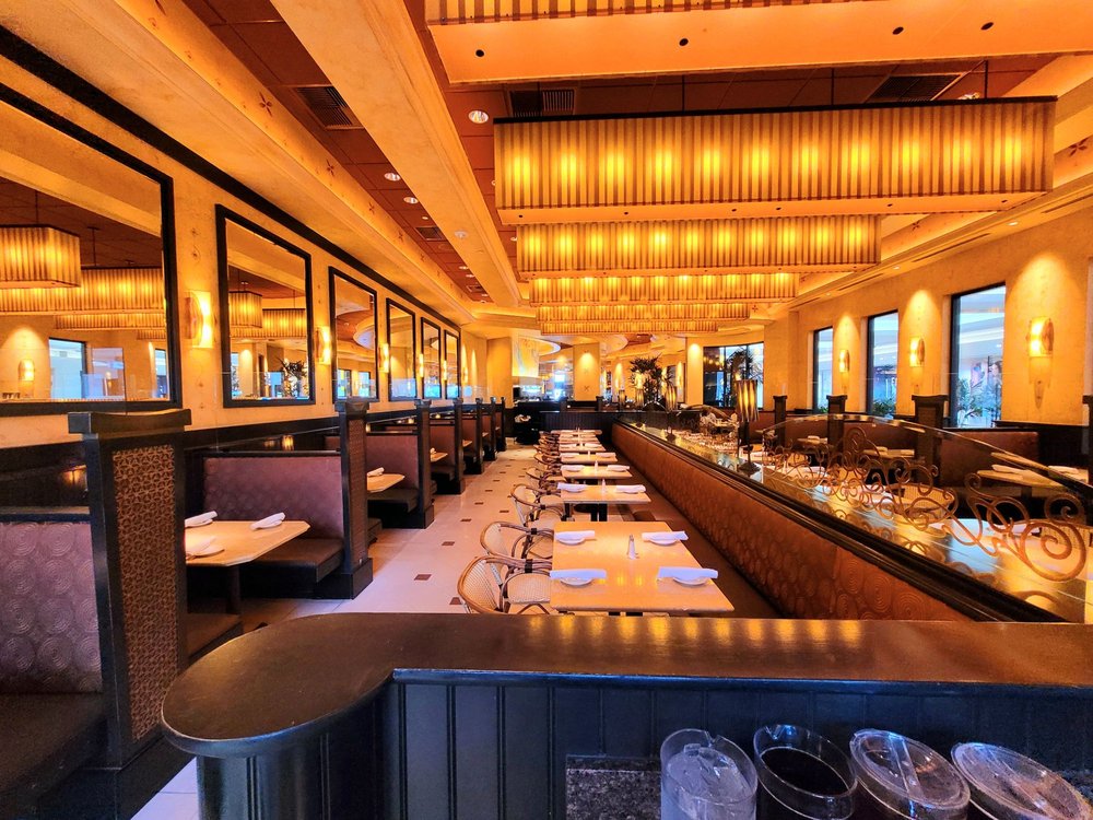 The Cheesecake Factory, California Roadtrippers