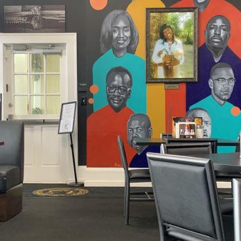 Kim's Cafe - The dining room. - Breakfast & Brunch Near Me - Savannah, Georgia