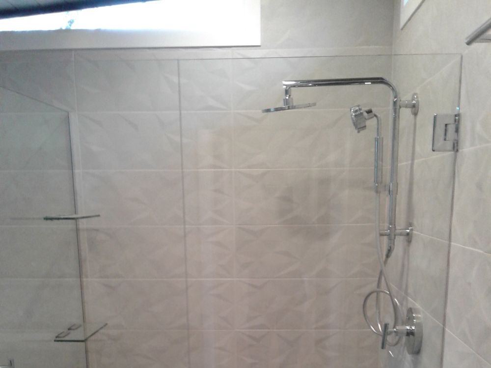 Slide of Meadowlark Plumbing