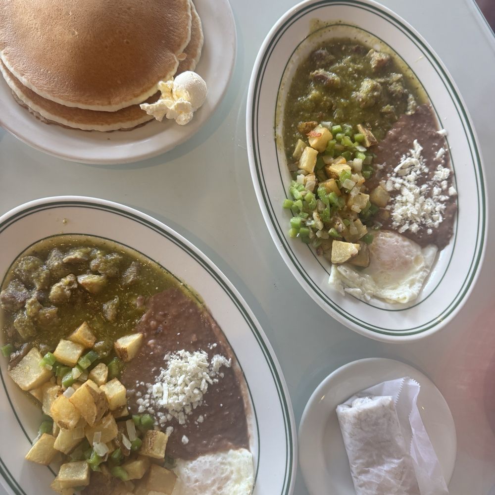 Flo's Coffee Shop - Chili verde plate and pancakes - Breakfast & Brunch Near Me - Azusa, California