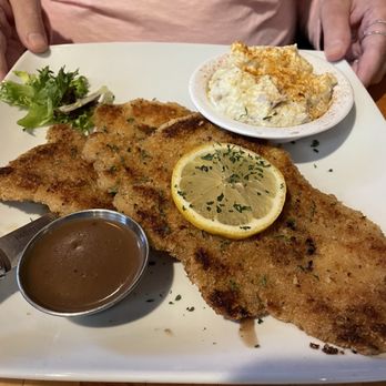 Heidelberg Inn - a plate of fish with a side of mashed potatoes - German Near Me - Queensbury, New York Heidelberg Inn - a plate of fish with a side of mashed potatoes - German Near Me - Queensbury, New York
