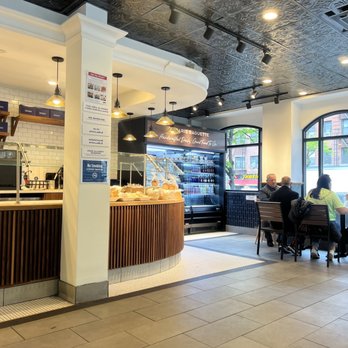 Paris Baguette - the interior of a cafe - Bakeries Near Me - New York, New York Paris Baguette - the interior of a cafe - Bakeries Near Me - New York, New York