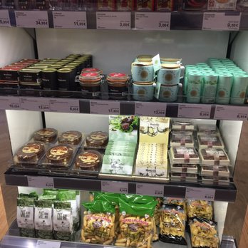 Aeropuerto de Sevilla - Duty free paella kits, etc - Airports Near Me - Seville, SE