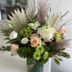 Floral Designs By Lee - Creme de caco