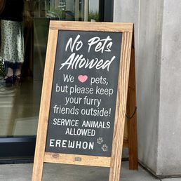 Exterior outside entrance of Erewhon - So kind and lovely! - Beverly Hills, California Exterior outside entrance of Erewhon - So kind and lovely! - Beverly Hills, California