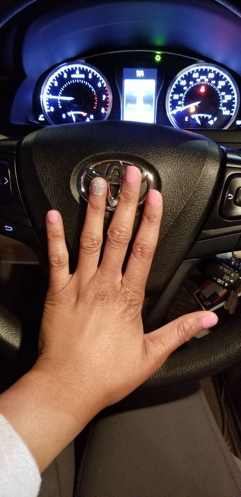 Katy Nails & Spa Logo