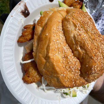 Mexcalli Black Truck - Cemita - Food Trucks Near Me - New Haven, Connecticut