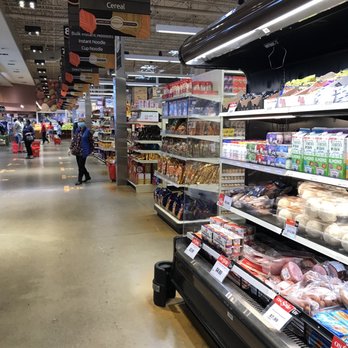 Al Premium Food Mart - This is a huge supermarket - International Grocery Near Me - Toronto, Ontario
