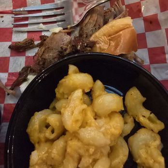 Fire To Table  - Ate quick so a sandwich bite & some Mac remains. Mac needs flavor, I didnt even taste cheese; overall id try again. Use BBQ sauce w/pork - New American Near Me - Murrells Inlet, South Carolina