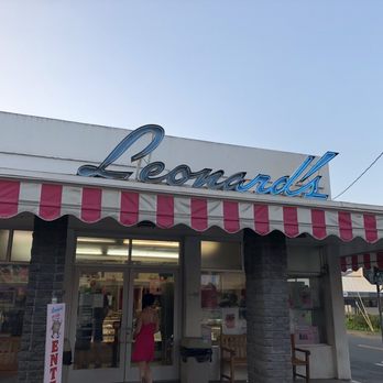 Leonard's Bakery - Bakeries Near Me - Honolulu, Hawaii Leonard's Bakery - Bakeries Near Me - Honolulu, Hawaii