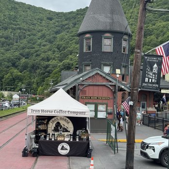 King Coal Cafe - Pop up coffee where you can get a sample or buy bags of their delicious coffee - Coffee & Tea Near Me - Jim Thorpe, Pennsylvania