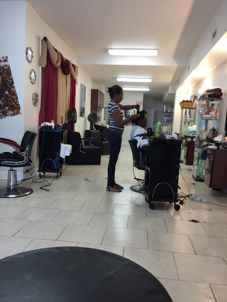 ROSY DOMINICAN BEAUTY SALON Updated September 2024 5345 Woodland Ave, Philadelphia