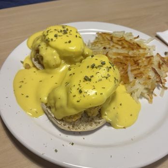 Blackstone's Cafe - Crab cake Benedict with hash browns - Breakfast & Brunch Near Me - Beaufort, South Carolina Blackstone's Cafe - Crab cake Benedict with hash browns - Breakfast & Brunch Near Me - Beaufort, South Carolina