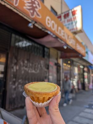 Golden Gate Bakery by null