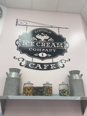 Lincoln Ice Cream Company by null