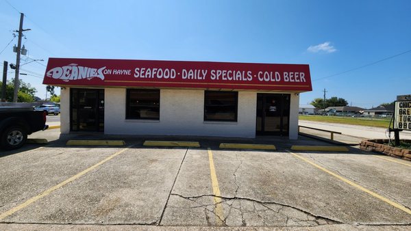 Deanie's On Hayne by null
