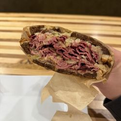 O'brien's Deli & Burgers - Irish reuben
