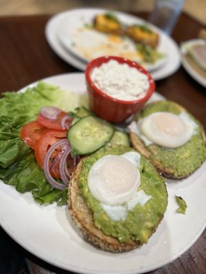 Chompie's Restaurant, Deli, and Bakery by null