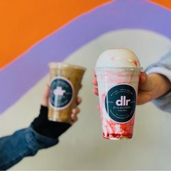 De Los Rios Nutrition - Iced Protein Coffee & Protein Meal Smoothie - Strawberry Cheesecake