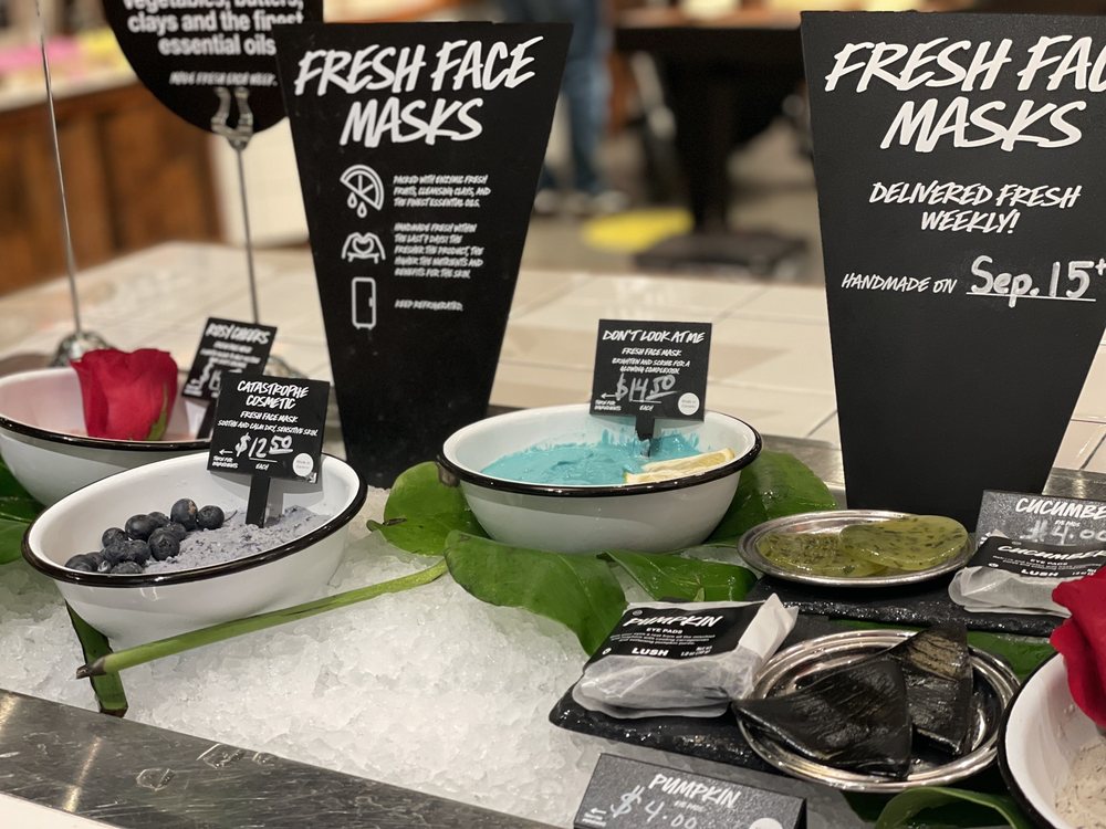 Lush Cosmetics Logo