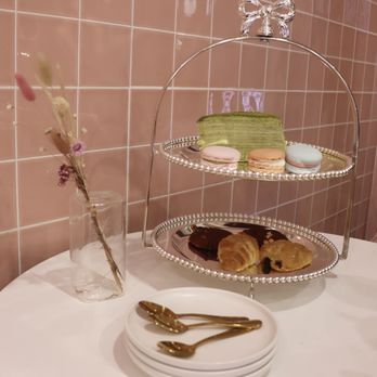 Hippo Loco - Cake Set - Coffee & Tea Near Me - Westminster, California Hippo Loco - Cake Set - Coffee & Tea Near Me - Westminster, California
