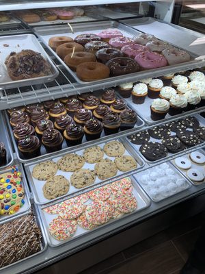 Carlo's Bake Shop by null