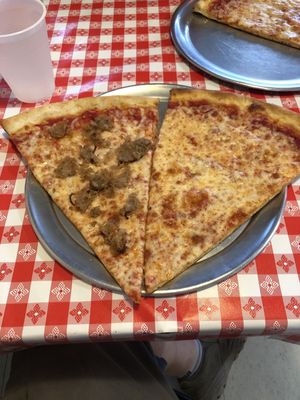 Carmine's Pizzeria by null