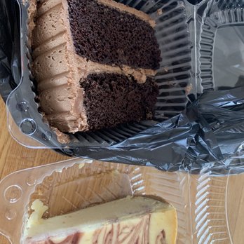 Bala's Bistro - Vegan Chocolate Cake, vegan strawberry Cheesecake - African Near Me - Memphis, Tennessee Bala's Bistro - Vegan Chocolate Cake, vegan strawberry Cheesecake - African Near Me - Memphis, Tennessee