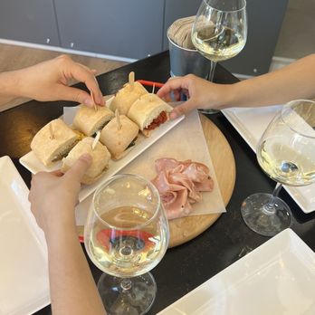 Lo Spazio Panino - Sandwiches Near Me - Bologna, BO Lo Spazio Panino - Sandwiches Near Me - Bologna, BO