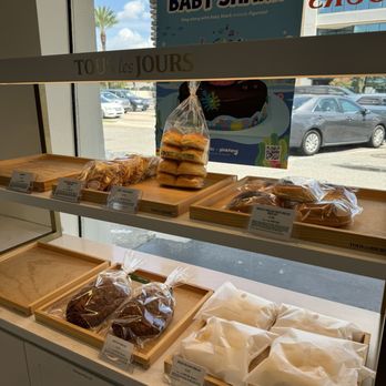 Tous Les Jours - Interior - Bakeries Near Me - Winter Park, Florida Tous Les Jours - Interior - Bakeries Near Me - Winter Park, Florida