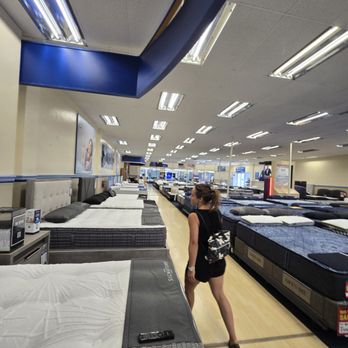 Sit 'n Sleep - Mattresses Near Me - Tarzana, California
