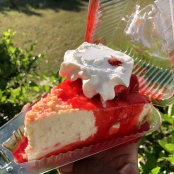 Mesha's Sinful Cakes & More - Strawberry Shortcake Cheesecake - Bakeries Near Me - Columbia, South Carolina