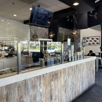 KRISP Fresh Living - Inside - Acai Bowls Near Me - Irvine, California