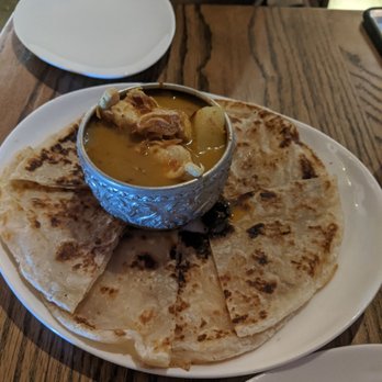 Thailicious - Roti with chicken curry - Thai Near Me - New York, New York Thailicious - Roti with chicken curry - Thai Near Me - New York, New York