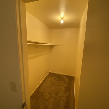 Harvest Apartments - Master closet - Apartments Near Me - Oakdale, California Harvest Apartments - Master closet - Apartments Near Me - Oakdale, California