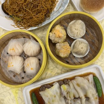 HL Peninsula - Soy sauce chow mein, baked BBQ pork bun, soup dumpling, sui mai, beef noodle roll, shrimp dumpling (har gaw) - Dim Sum Near Me - Castro Valley, California