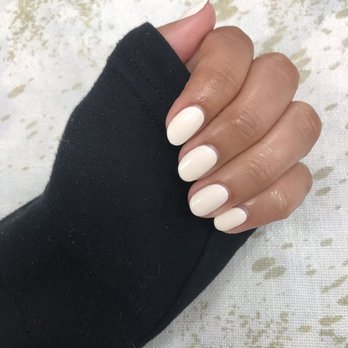 Glossi Nail Bar - Nail Salons Near Me - Colma, California