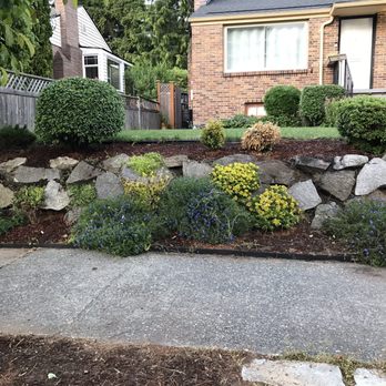 NF Junk Removal & Landscape - Front flower beds mulched and deweeded (there were so, so many weeds here. So many. Alex got rid of a ton of weeds and dead things). - Landscaping Near Me - Seattle, Washington NF Junk Removal & Landscape - Front flower beds mulched and deweeded (there were so, so many weeds here. So many. Alex got rid of a ton of weeds and dead things). - Landscaping Near Me - Seattle, Washington