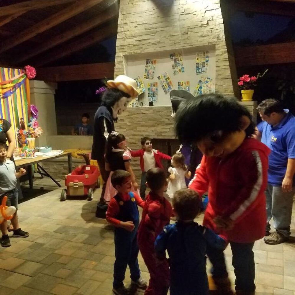Super Fun Factory - Party Characters Near Me - Huntington Park, California