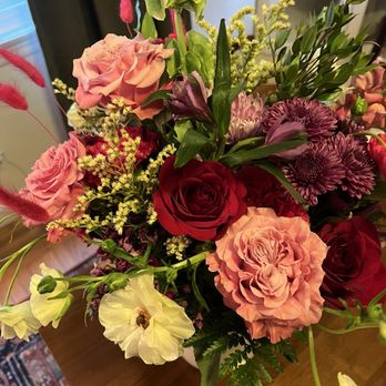 Poppy and Pot - Florists Near Me - Sacramento, California