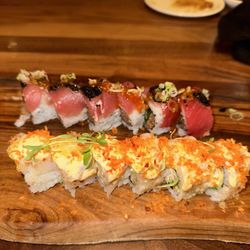 Ultimate Spicy Tuna (top) - 10/10 Hokkaido (bottom) - 7/10
