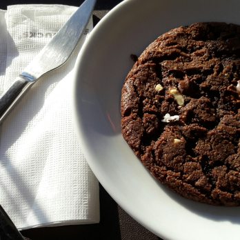 Starbucks - Triple chocolate cookie - Coffee & Tea Near Me - Istanbul, 34 Starbucks - Triple chocolate cookie - Coffee & Tea Near Me - Istanbul, 34