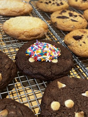 Bee J’s Cookies by null