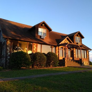 Biggers Bed & Breakfast And Bluff Steakhouse - Bed & Breakfast Near Me - Hardy, Arkansas Biggers Bed & Breakfast And Bluff Steakhouse - Bed & Breakfast Near Me - Hardy, Arkansas